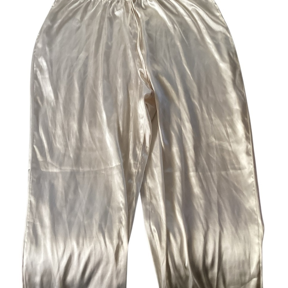 (Bundle!!) Gilligan & O'Malley Cream Satin Sleepwear size (L) - Picture 5 of 6